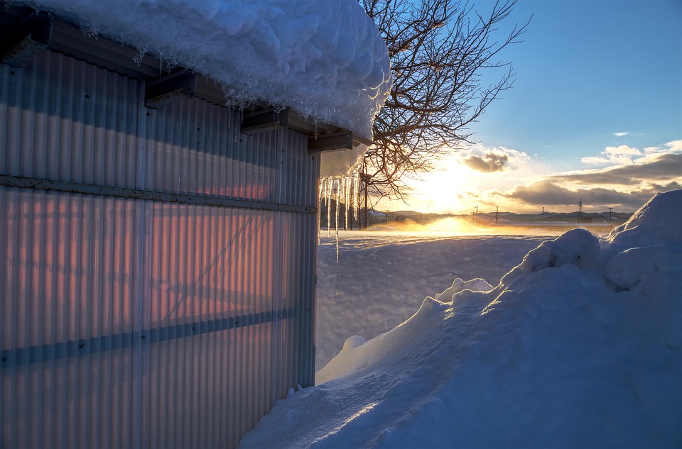 Sneg i zima, foto ilustracija: Denis, piksabaj